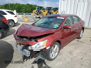 2015 Nissan Altima SV z VIN 1N4AL3AP8FC484148, wystawiony jako Copart lot #60802154 z przebiegiem 57 077 mil mil oraz Szkoda całkowita • Salvage title. Historia ofert i sprzedaży dostępna na DreamBid. Obrazek 1.