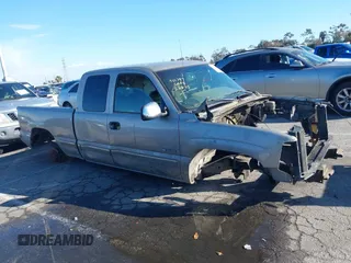 2002 Chevrolet Silverado 1500 LS with VIN 2GCEC19V421358727, listed as a IAAI auction lot 41758801 with 1 mi miles. Bid and sale history available at carsss.com. Image 12.