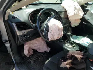 2016 Jeep Cherokee Latitude с VIN 1C4PJMCS4GW252227, выставлен на аукционе Copart как лот 62210565 с пробегом Не указан миль и Списание • Salvage title. История ставок и продаж доступна на DreamBid. Изображение 8.