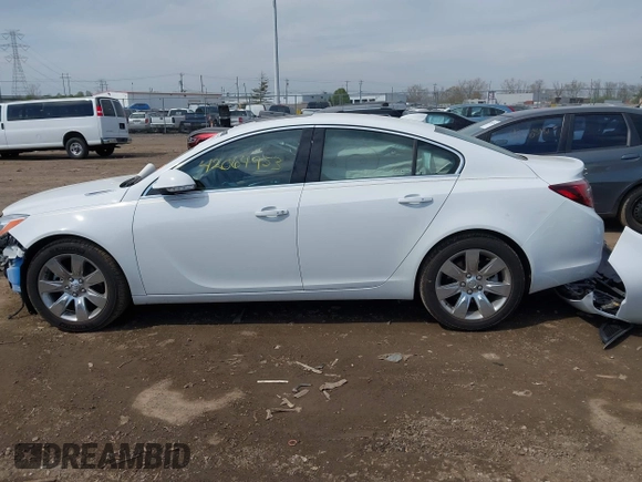 2016 Buick Regal Premium II with VIN 2G4GS5GXXG9189339, listed as a IAAI auction lot 42064953 with 36,216 mi miles. Bid and sale history available at carsss.com. Image 15.