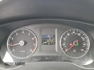 2013 Volkswagen Jetta SE with VIN 3VWDX7AJ8DM303461, listed as a Copart auction lot 47597995 with 164,378 mi miles and Salvage title. Bid and sale history available at DreamBid. Image 9.