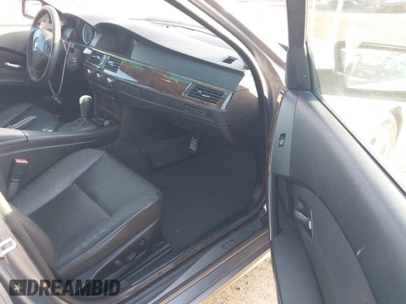 2007 BMW 5 Series 530xi with VIN WBANN73527CN04174, listed as a IAAI auction lot 41401304 with 114,405 mi miles and . Bid and sale history available at DreamBid. Image 5.