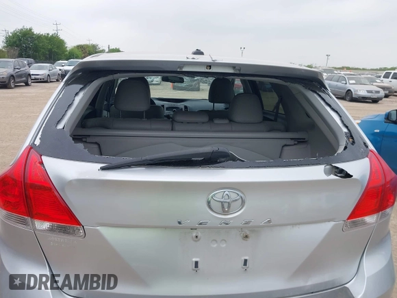 2009 Toyota Venza with VIN 4T3ZE11A49U009153, listed as a IAAI auction lot 41932170 with 111,689 mi miles and . Bid and sale history available at carsss.com. Image 6.