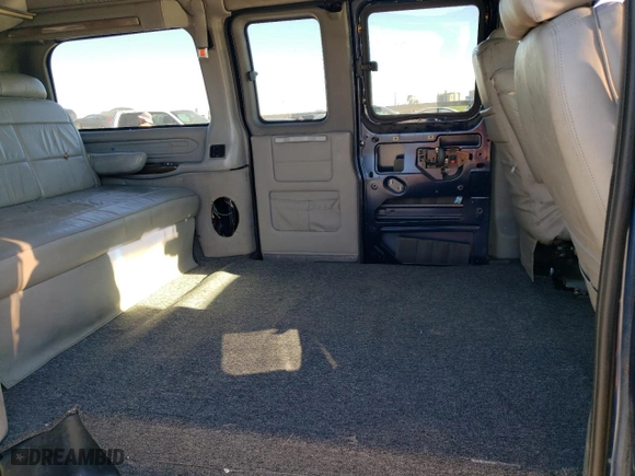2003 Chevrolet Express Cargo Van YF7 Upfitter with VIN 1GBFG15T931206029, listed as a Copart auction lot 81204824 with 102,834 mi miles and Salvage Title. Bid and sale history available at carsss.com. Image 11.
