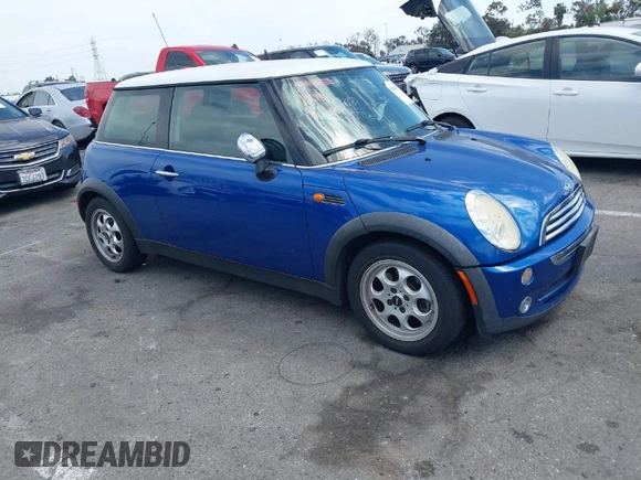 2005 MINI Hardtop with VIN WMWRC33585TJ69273, listed as a IAAI auction lot 42041797 with 150,983 mi miles and . Bid and sale history available at DreamBid. Image 1.