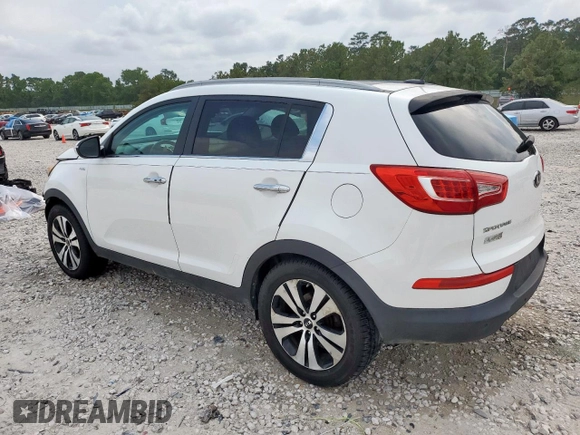 2013 Kia Sportage EX z VIN KNDPCCA29D7434437, wystawiony jako Copart lot #57657125 z przebiegiem 131 625 mil mil oraz Szkoda całkowita • Salvage title. Historia ofert i sprzedaży dostępna na DreamBid. Obrazek 2.