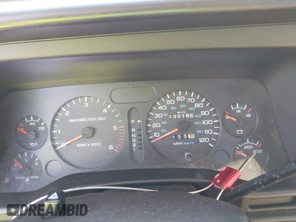 1997 Dodge 1500 z VIN 1B7HC16Y2VJ509957, wystawiony jako IAAI lot #42100719 z przebiegiem 133 165 mil mil oraz . Historia ofert i sprzedaży dostępna na DreamBid. Obrazek 7.