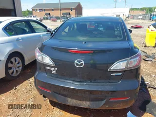2012 Mazda 3 i Touring z VIN JM1BL1V70C1541141, wystawiony jako IAAI lot #42234171 z przebiegiem 105 737 mil mil oraz . Historia ofert i sprzedaży dostępna na DreamBid. Obrazek 16.