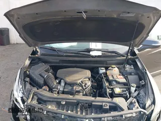 2020 Cadillac XT5 Premium Luxury FWD with VIN 1GYKNCRS0LZ122920, listed as a IAAI auction lot 41021418 with 68,125 mi miles. Bid and sale history available at carsss.com. Image 10.
