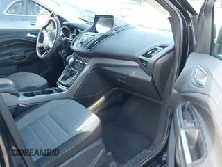 2013 Ford Escape SE with VIN 1FMCU9GX9DUB92246, listed as a IAAI auction lot 41808372 with 73,472 mi miles. Bid and sale history available at carsss.com. Image 5.