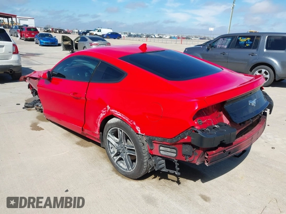 2022 Ford Mustang EcoBoost z VIN 1FA6P8TH1N5101036, wystawiony jako IAAI lot #41629909 z przebiegiem 39 781 mil mil oraz . Historia ofert i sprzedaży dostępna na DreamBid. Obrazek 3.