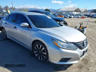 2018 Nissan Altima 2.5 SR with VIN 1N4AL3AP8JC245126, listed as a IAAI auction lot 41703017 with 101,292 mi miles. Bid and sale history available at carsss.com. Image 1.