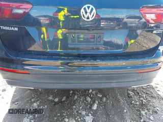 2020 Volkswagen Tiguan S with VIN 3VV0B7AXXLM080652, listed as a IAAI auction lot 41379678 with 46,330 mi miles and . Bid and sale history available at DreamBid. Image 18.