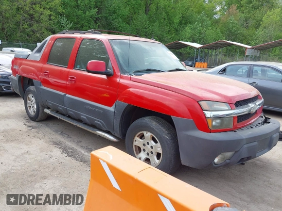 2003 Chevrolet Avalanche with VIN 3GNEK13T83G191752, listed as a IAAI auction lot 42126350 with 106,334 mi miles. Bid and sale history available at carsss.com. Image 1.