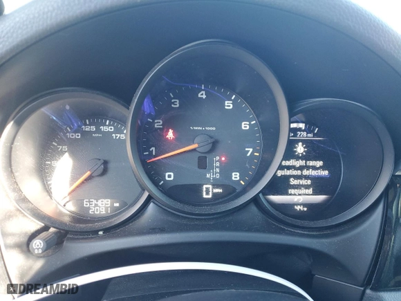 2017 Porsche Macan with VIN WP1AA2A51HLB04061, listed as a Copart auction lot 46257805 with 63489 miles and Salvage Title. Bid and sale history available at carsss.com. Image 9.