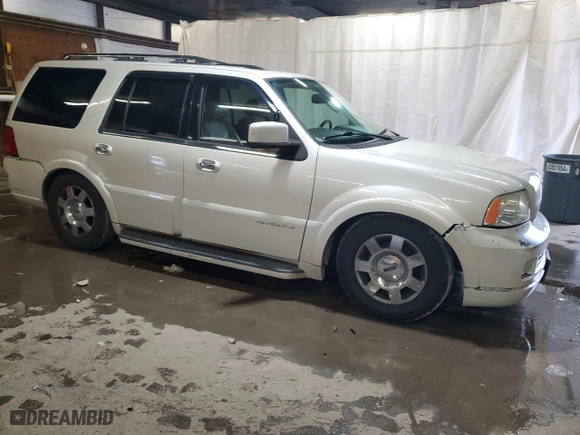 2005 Lincoln Navigator Luxury with VIN 5LMFU28555LJ19347, listed as a Copart auction lot 67631534 with 138,272 mi miles and Clean Title. Bid and sale history available at carsss.com. Image 4.