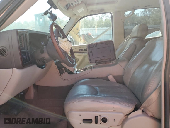 2005 Cadillac Escalade with VIN 1GYEC63N95R270512, listed as a Copart auction lot 77233714 with 120,722 mi miles and Salvage title. Bid and sale history available at DreamBid. Image 7.