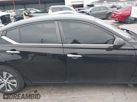 2019 Nissan Altima S with VIN 1N4BL4BV7KC240797, listed as a IAAI auction lot 41759210 with 89,840 mi miles and . Bid and sale history available at DreamBid. Image 14.