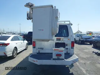 2011 Ford Econoline Cargo Commercial with VIN 1FTSE3EL6BDB29886, listed as a IAAI auction lot 41958479 with 211,787 mi miles. Bid and sale history available at carsss.com. Image 17.