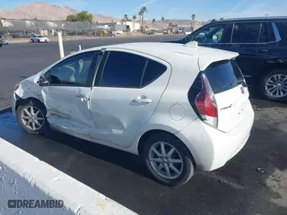 2015 Toyota Prius c One with VIN JTDKDTB35F1114505, listed as a IAAI auction lot 41159078 with 126,335 mi miles. Bid and sale history available at carsss.com. Image 3.
