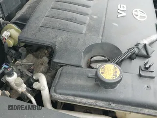 2008 Toyota RAV4 z VIN JTMBK33VX85051774, wystawiony jako IAAI lot #43035367 z przebiegiem 203 957 mil mil oraz . Historia ofert i sprzedaży dostępna na DreamBid. Obrazek 12.