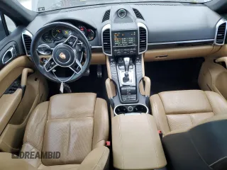 2016 Porsche Cayenne S E-Hybrid z VIN WP1AE2A24GLA61845, wystawiony jako Copart lot #86527684 z przebiegiem 112 001 mil mil oraz Czysty tytuł • Clean title. Historia ofert i sprzedaży dostępna na DreamBid. Obrazek 8.
