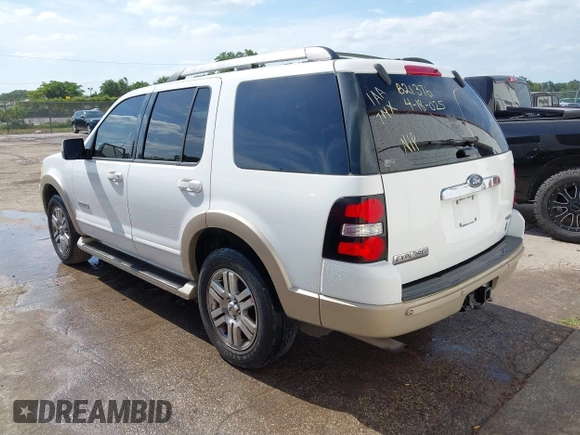 2006 Ford Explorer Eddie Bauer с VIN 1FMEU64896UB21376, выставлен на аукционе IAAI как лот 42086981 с пробегом 132 314 миль миль и . История ставок и продаж доступна на DreamBid. Изображение 3.