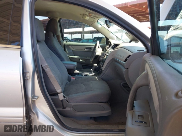 2015 Chevrolet Traverse LT with VIN 1GNKRGKD1FJ124831, listed as a IAAI auction lot 41994262 with 147,224 mi miles. Bid and sale history available at carsss.com. Image 5.