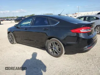 2018 Ford Fusion SE with VIN 3FA6P0HD0JR222901, listed as a Copart auction lot 39980334 with 135,261 mi miles and Salvage Title. Bid and sale history available at carsss.com. Image 2.