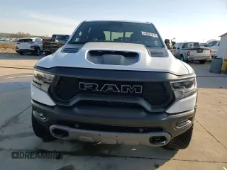2022 Ram 1500 TRX with VIN 1C6SRFU92NN364402, listed as a Copart auction lot 44027975 with 0 mi miles and Clean Title. Bid and sale history available at carsss.com. Image 13.