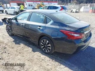 2018 Nissan Altima SR with VIN 1N4AL3AP9JC239996, listed as a IAAI auction lot 41822378 with 118,690 mi miles and . Bid and sale history available at carsss.com. Image 3.