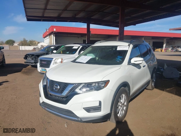 2017 Nissan Rogue SL with VIN 5N1AT2MT8HC825205, listed as a IAAI auction lot 41624814 with 99,989 mi miles. Bid and sale history available at carsss.com. Image 18.