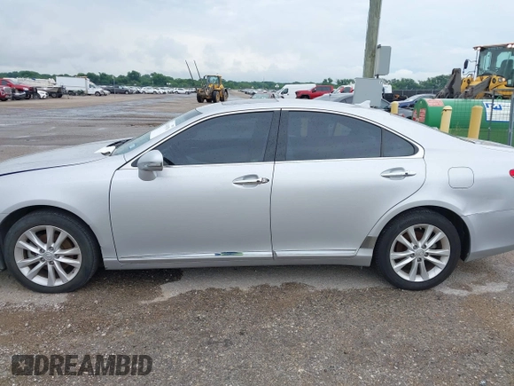 2012 Lexus ES 330 z VIN JTHBK1EG1C2499297, wystawiony jako IAAI lot #42481970 z przebiegiem 175 129 mil mil oraz . Historia ofert i sprzedaży dostępna na DreamBid. Obrazek 14.