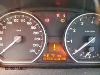 2012 BMW 1 Series 128i z VIN WBAUL7C52CVE87329, wystawiony jako Copart lot #52867624 z przebiegiem 91 237 mil mil oraz Szkoda całkowita • Salvage title. Historia ofert i sprzedaży dostępna na DreamBid. Obrazek 9.