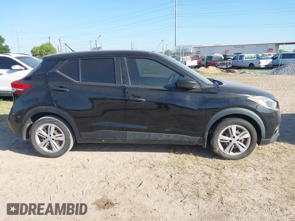 2020 Nissan Kicks S z VIN 3N1CP5BV6LL533723, wystawiony jako IAAI lot #41974845 z przebiegiem 160 874 mil mil oraz . Historia ofert i sprzedaży dostępna na DreamBid. Obrazek 13.