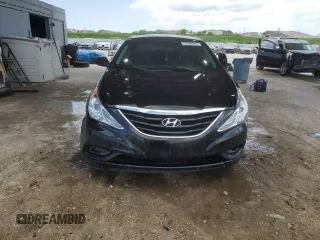 2011 Hyundai Sonata GLS z VIN 5NPEB4AC5BH253806, wystawiony jako Copart lot #57609965 z przebiegiem 175 278 mil mil oraz Szkoda całkowita • Salvage title. Historia ofert i sprzedaży dostępna na DreamBid. Obrazek 5.