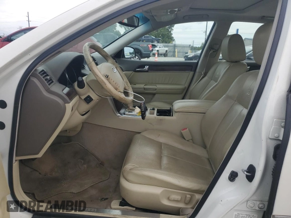 2010 Infiniti M with VIN JN1CY0AP2AM911705, listed as a Copart auction lot 68612054 with Not Provided miles and Clean Title. Bid and sale history available at DreamBid. Image 7.