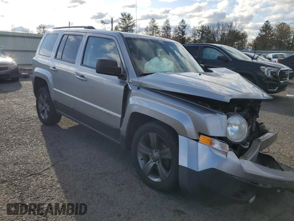 2015 Jeep Patriot High Altitude with VIN 1C4NJRFB2FD270543, listed as a Copart auction lot 53448165 with 141,048 mi miles and Salvage Title. Bid and sale history available at carsss.com. Image 4.