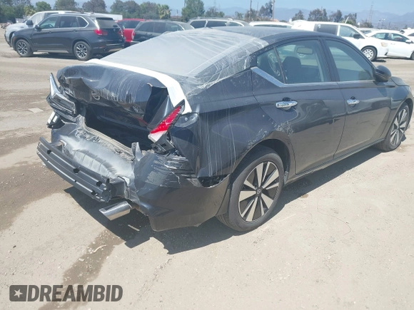 2019 Nissan Altima 2.5 SV with VIN 1N4BL4DVXKC192757, listed as a IAAI auction lot 41967586 with 31,066 mi miles. Bid and sale history available at carsss.com. Image 4.