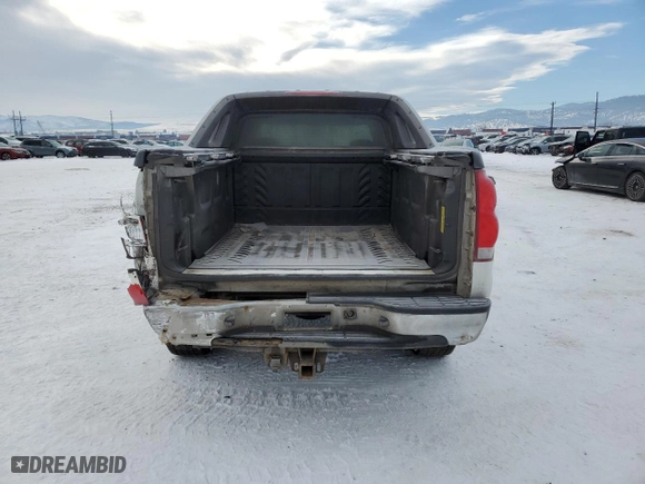 2005 Chevrolet Avalanche Z71 with VIN 3GNEK12Z95G198010, listed as a Copart auction lot 43051005 with 252,004 mi miles and Clean Title. Bid and sale history available at carsss.com. Image 6.