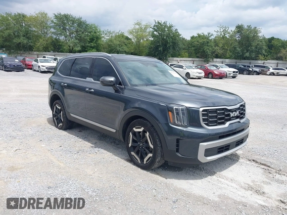 2023 Kia Telluride S with VIN 5XYP64GC0PG386895, listed as a IAAI auction lot 42365625 with 41,588 mi miles and . Bid and sale history available at DreamBid. Image 1.