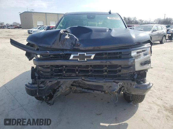 2024 Chevrolet Silverado 1500 RST with VIN 2GCUDEEDXR1139228, listed as a Copart auction lot 45661225 with 2,698 mi miles and Salvage Title. Bid and sale history available at carsss.com. Image 5.