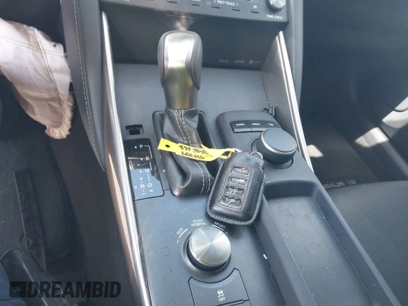 2019 Lexus IS with VIN JTHBA1D29K5093953, listed as a IAAI auction lot 41807795 with 28,055 mi miles. Bid and sale history available at carsss.com. Image 11.