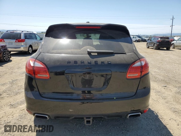 2011 Porsche Cayenne S с VIN WP1AB2A27BLA43020, выставлен на аукционе Copart как лот 55692165 с пробегом 118 676 миль миль и Списание • Salvage title. История ставок и продаж доступна на DreamBid. Изображение 6.