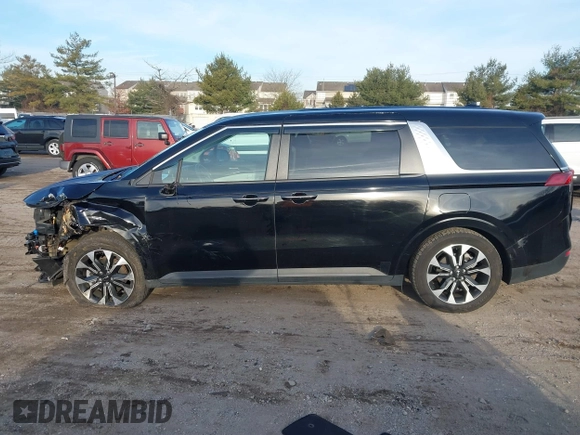 2024 Kia Carnival EX with VIN KNDNC5H38R6327068, listed as a IAAI auction lot 41196183 with 71,629 mi miles and . Bid and sale history available at carsss.com. Image 14.