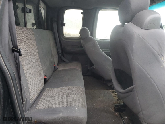 2004 Ford F-150 Heritage XL with VIN 2FTRX18W94CA19744, listed as a Copart auction lot 41810325 with 273,328 mi miles and Salvage Title. Bid and sale history available at carsss.com. Image 10.