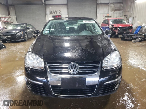 2010 Volkswagen Jetta Limited Edition с VIN 3VWAX7AJXAM099518, выставлен на аукционе Copart как лот 49046065 с пробегом 76 042 миль миль и Списание • Salvage title. История ставок и продаж доступна на DreamBid. Изображение 5.
