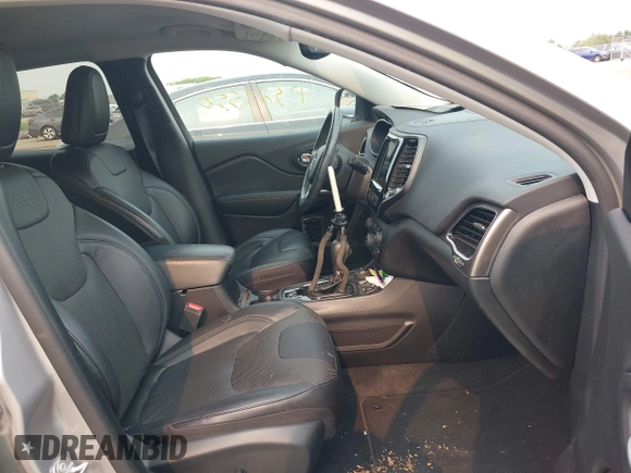 2020 Jeep Cherokee Limited with VIN 1C4PJMDX6LD523966, listed as a IAAI auction lot 42385550 with 40,803 mi miles and . Bid and sale history available at DreamBid. Image 5.