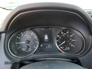 2018 Nissan Rogue SV z VIN 5N1AT2MV4JC760327, wystawiony jako Copart lot #55622075 z przebiegiem 121 294 mil mil oraz Szkoda całkowita • Salvage title. Historia ofert i sprzedaży dostępna na DreamBid. Obrazek 9.