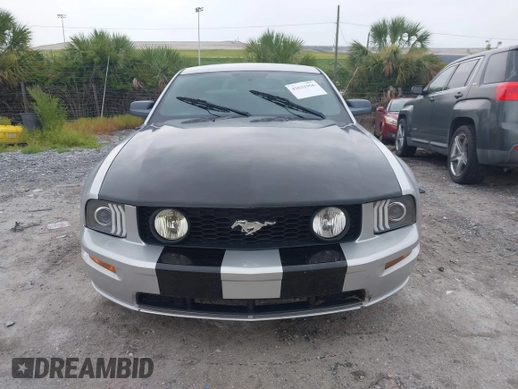 2007 Ford Mustang GT Deluxe with VIN 1ZVFT82H575250931, listed as a IAAI auction lot 42631956 with 152,886 mi miles and . Bid and sale history available at DreamBid. Image 12.
